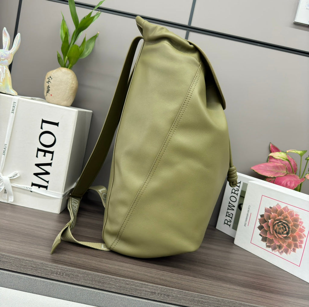 LOEWE FLAMENCO 40 BACKPACK IN CROCODILE GREEN SHINY SUPPLE CALFSKIN