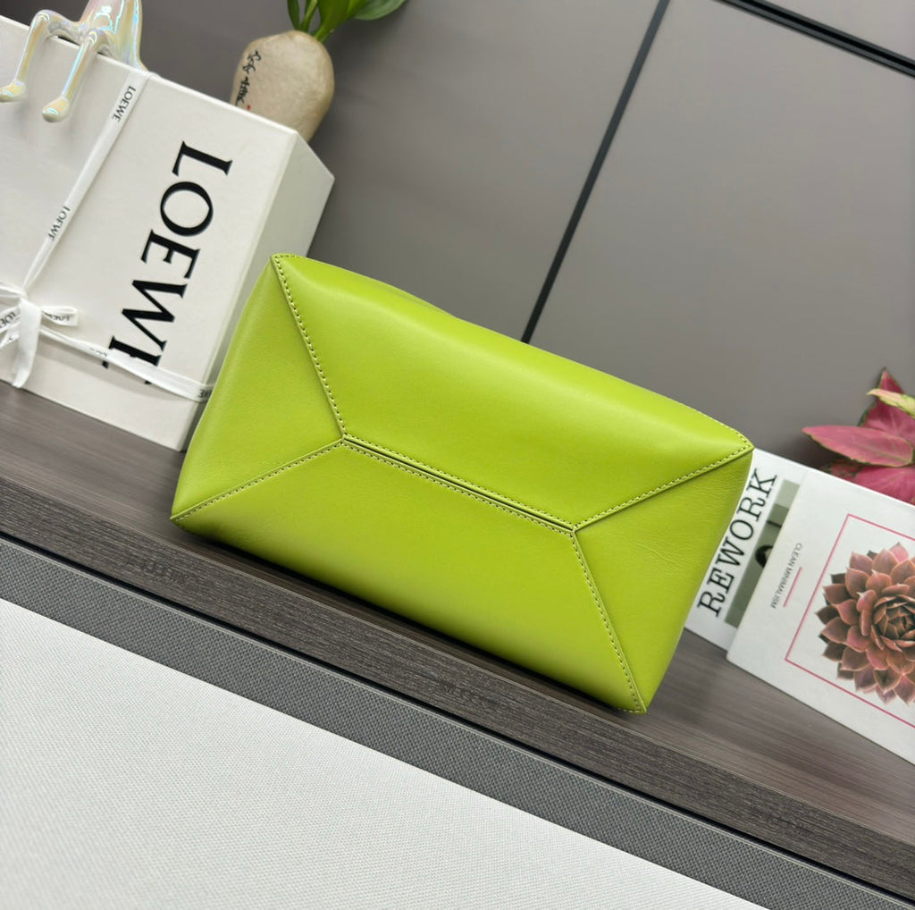 LOEWE LOE 31 FUZZLE FOLD IN GREEN CHARTREUSE CALFSKIN