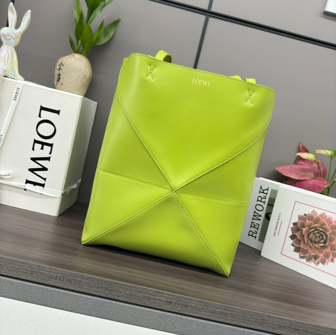 LOEWE LOE 31 FUZZLE FOLD IN GREEN CHARTREUSE CALFSKIN