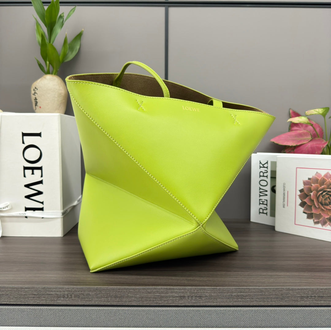 LOEWE LOE 31 FUZZLE FOLD IN GREEN CHARTREUSE CALFSKIN