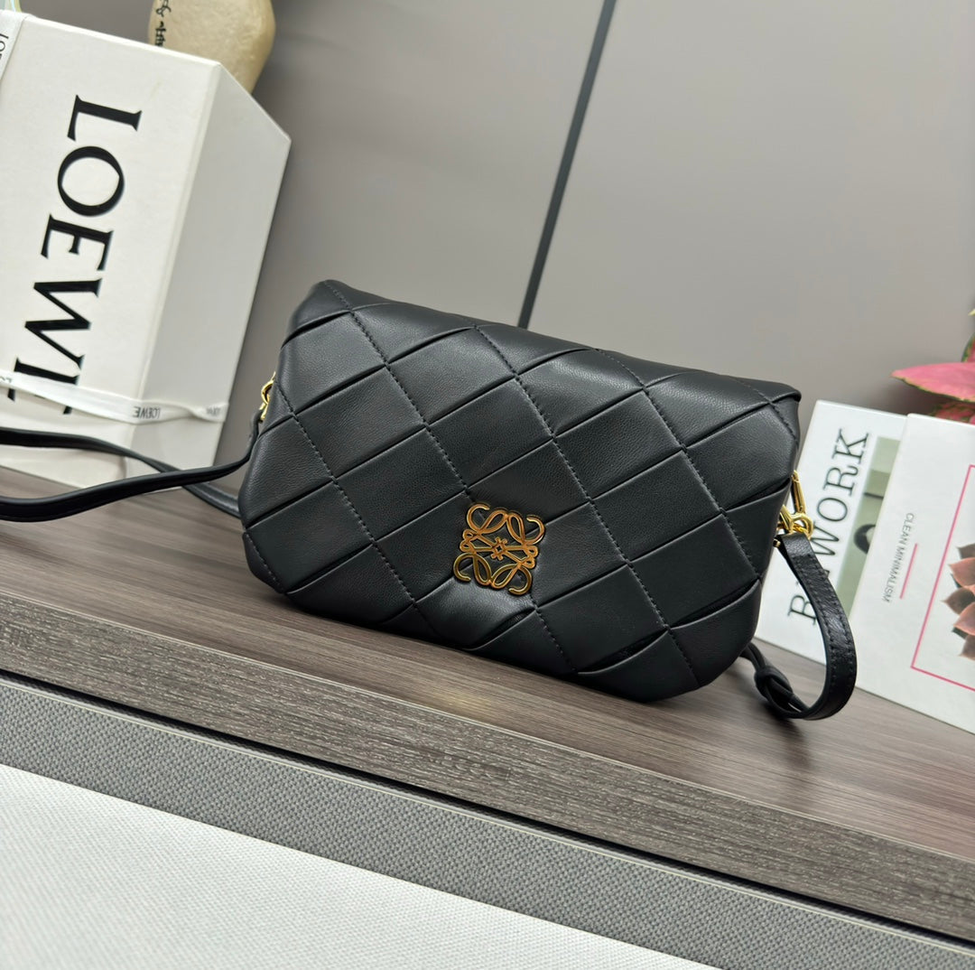 LOEWE LOE 20 PUFFER GOYA BAG IN BLACK NAPPA LAMBSKIN