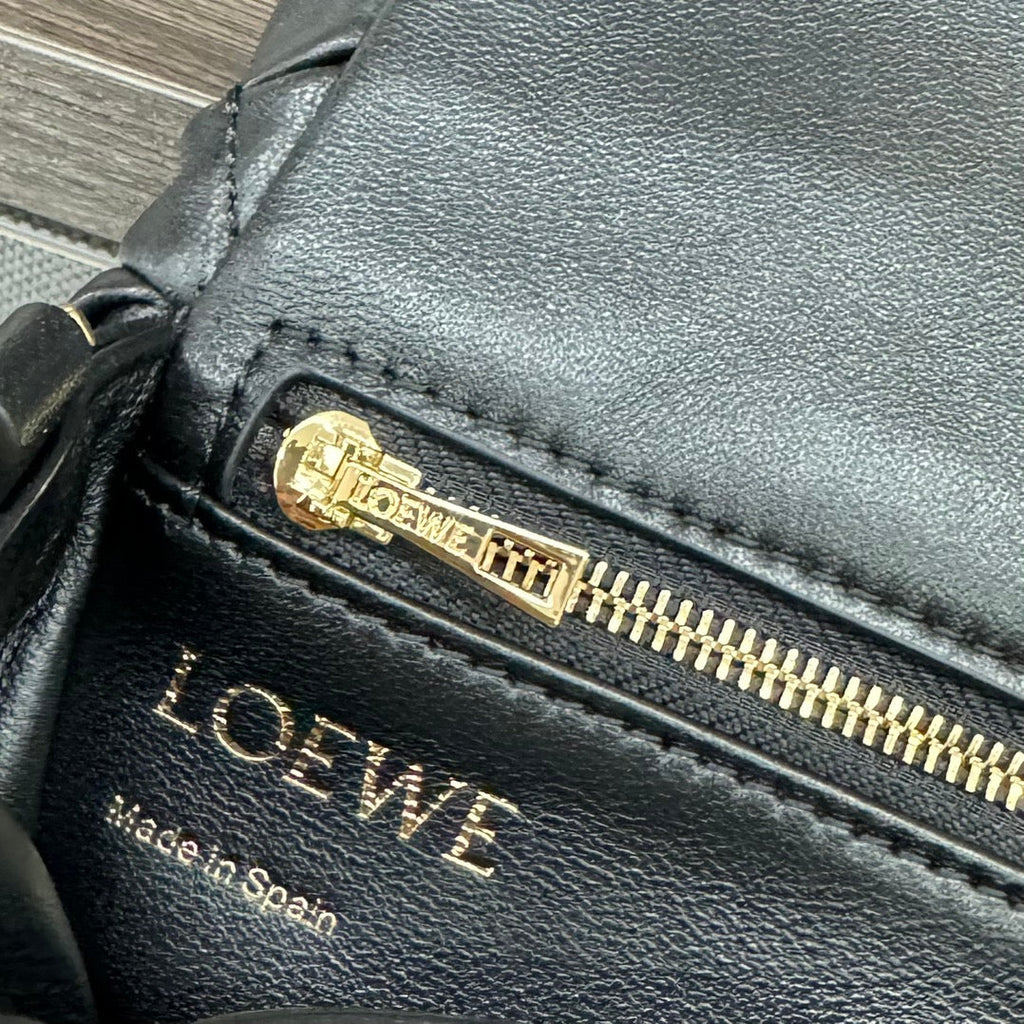 LOEWE LOE 20 PUFFER GOYA BAG IN BLACK NAPPA LAMBSKIN