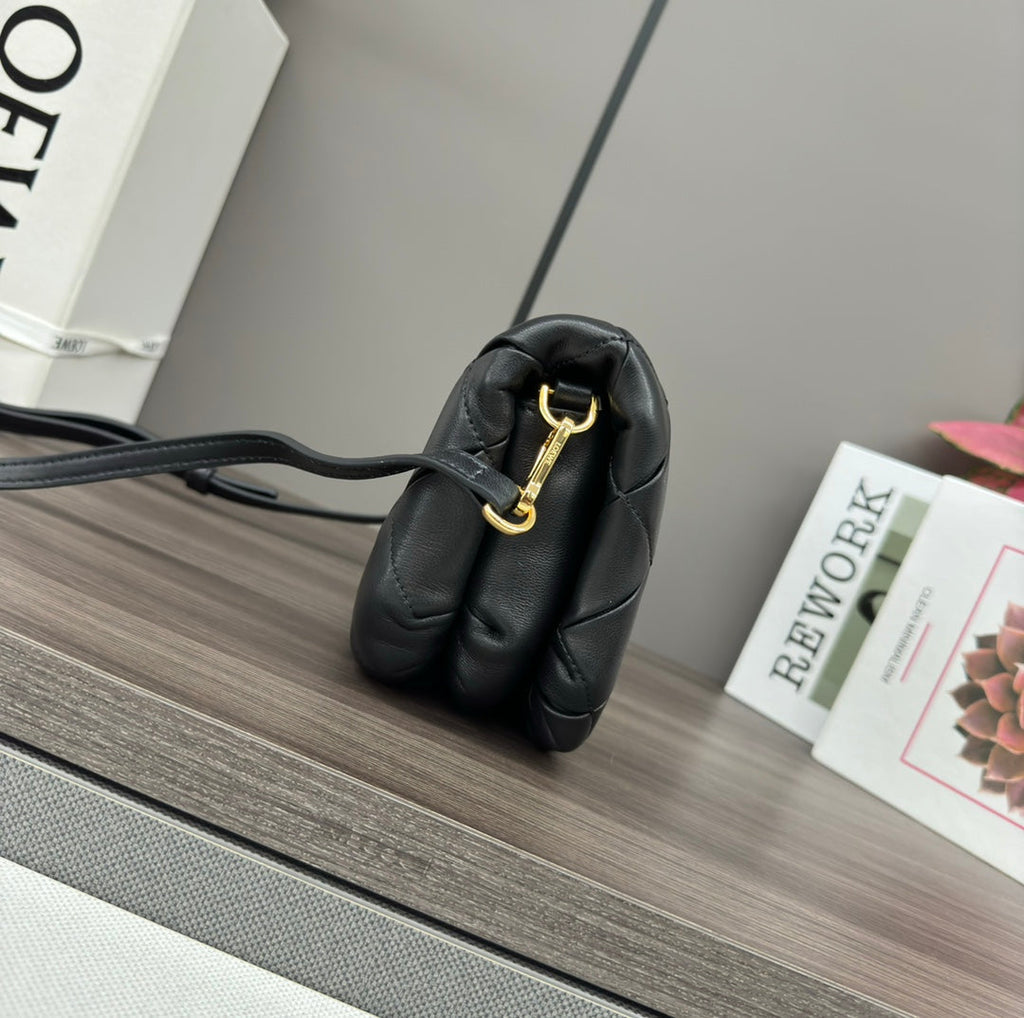LOEWE LOE 20 PUFFER GOYA BAG IN BLACK NAPPA LAMBSKIN
