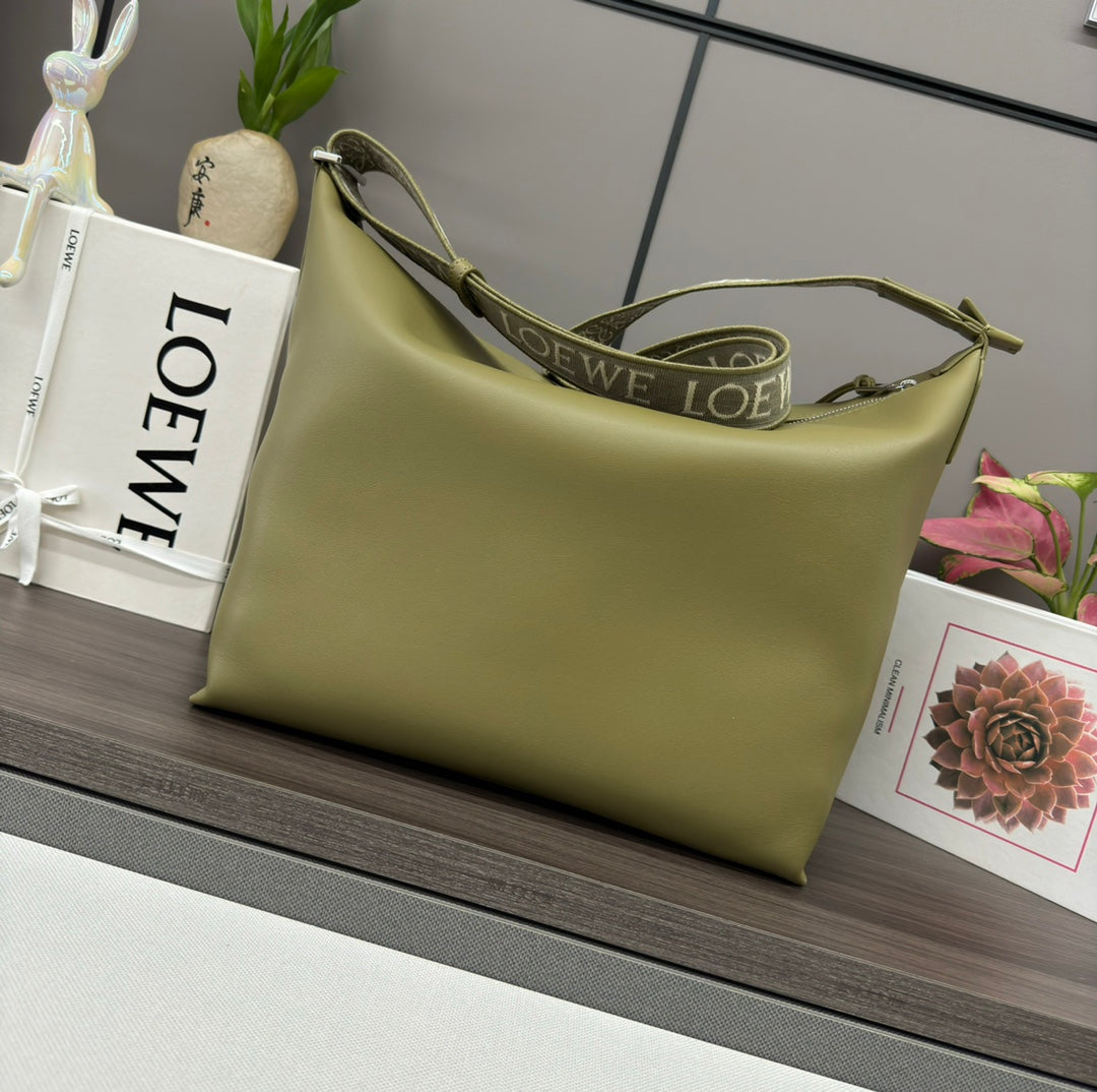 LOEWE CUBI CROSSBODY 44 BAG IN OLIVE GREEN SMOOTH CALFSKIN AND JACQUARD