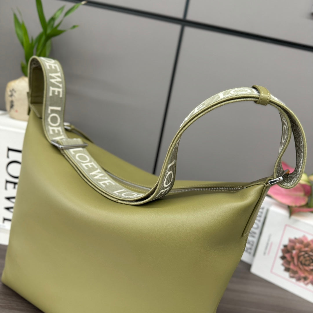LOEWE CUBI CROSSBODY 44 BAG IN OLIVE GREEN SMOOTH CALFSKIN AND JACQUARD