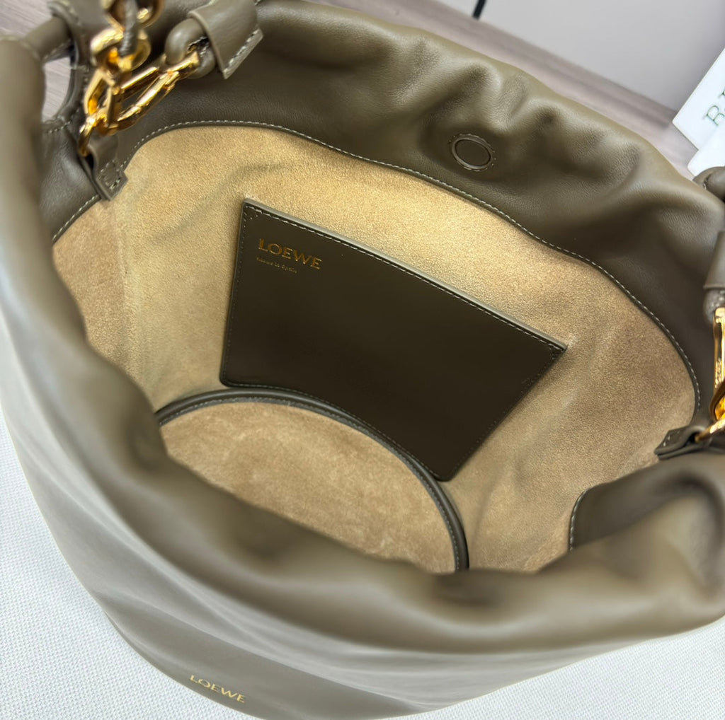 LOEWE LOE 32 FLAMENCO PURSE BUCKET IN ARMY GREEN LAMBSKIN