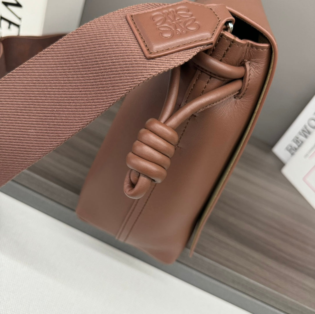 LOEWE FLAMENCO SATCHEL 34 IN PECAN BROWN SHINY SUPPLE CALFSKIN