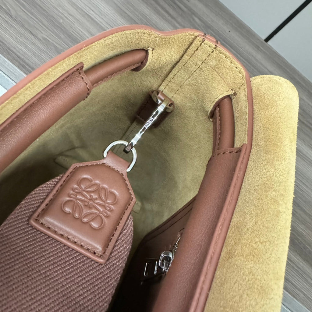 LOEWE FLAMENCO SATCHEL 34 IN PECAN BROWN SHINY SUPPLE CALFSKIN