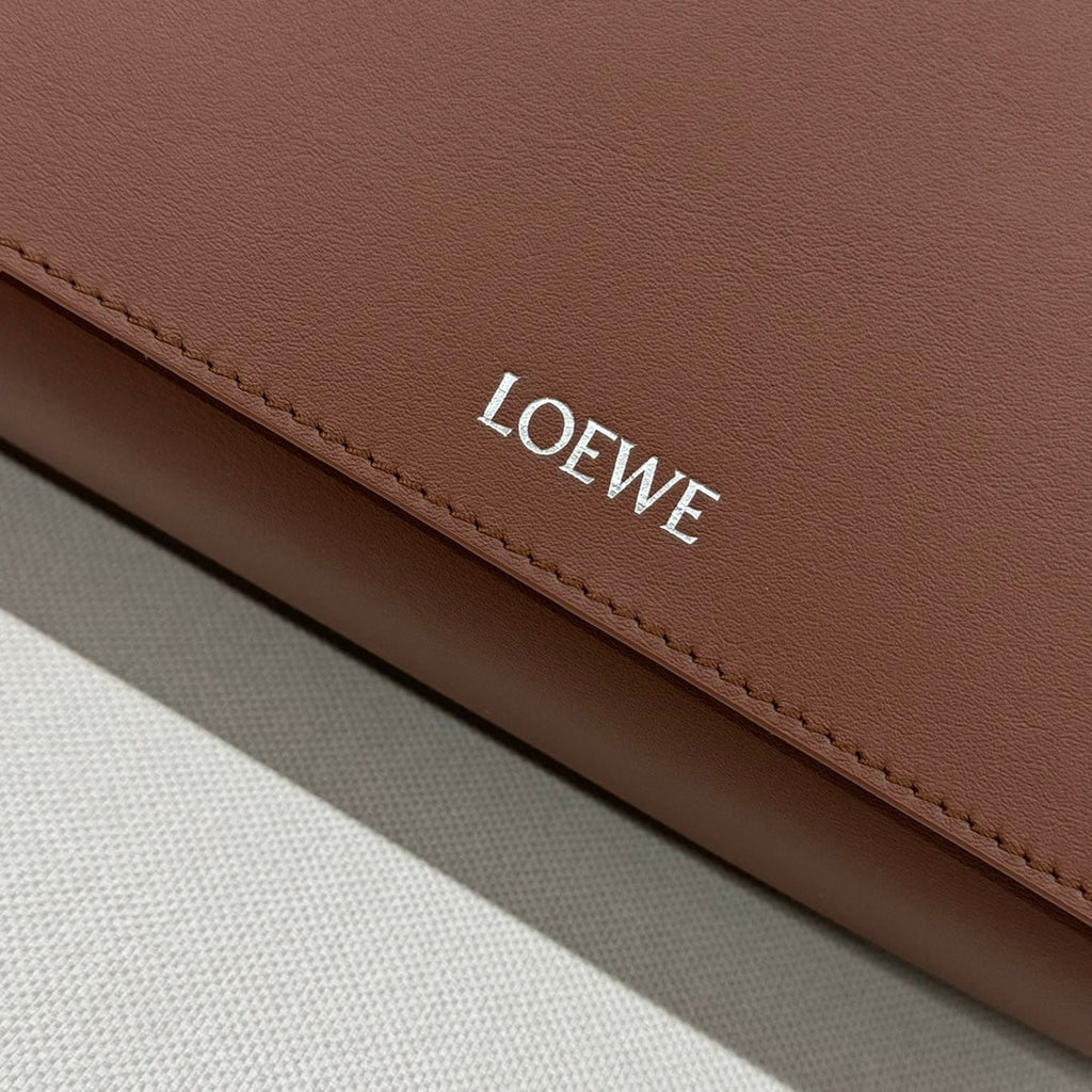 LOEWE FLAMENCO SATCHEL 34 IN PECAN BROWN SHINY SUPPLE CALFSKIN