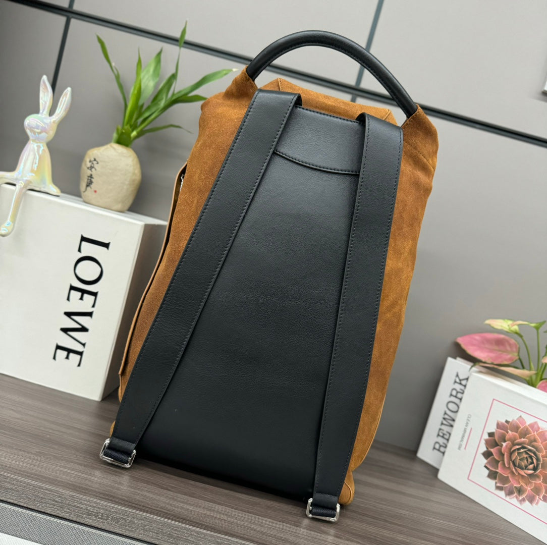 LOEWE FLAMENCO 40 BACKPACK IN CINNAMON BROWN SUEDE
