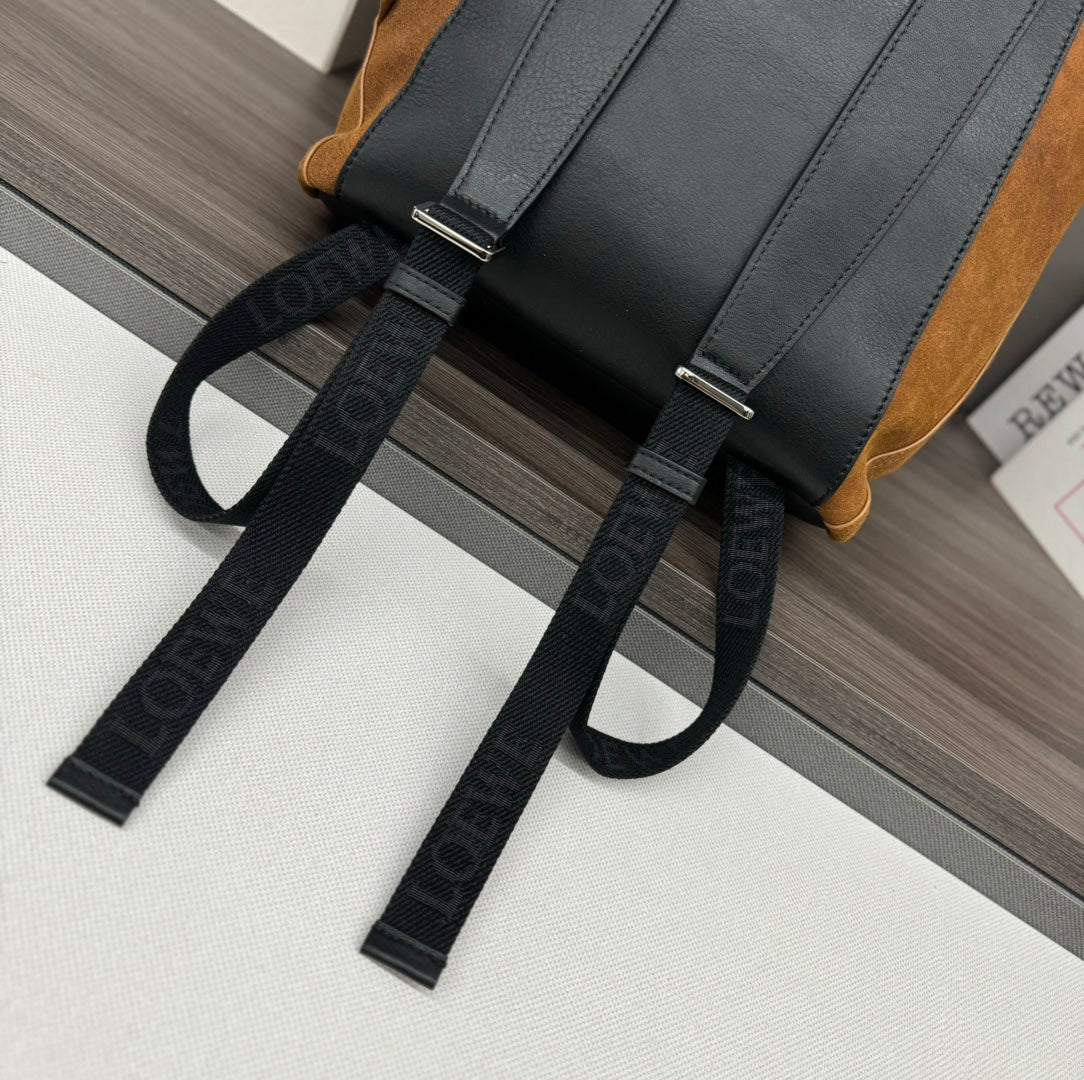 LOEWE FLAMENCO 40 BACKPACK IN CINNAMON BROWN SUEDE