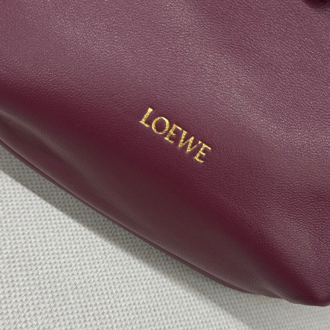 LOEWE LOE 23 FLAMENCO PURSE BUCKET IN PLUM PURPLE LAMBSKIN