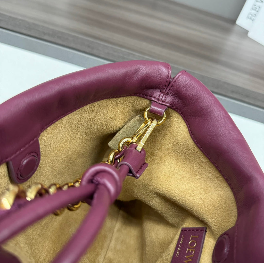LOEWE LOE 23 FLAMENCO PURSE BUCKET IN PLUM PURPLE LAMBSKIN