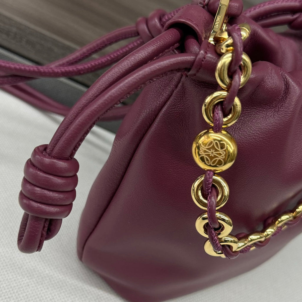 LOEWE LOE 23 FLAMENCO PURSE BUCKET IN PLUM PURPLE LAMBSKIN