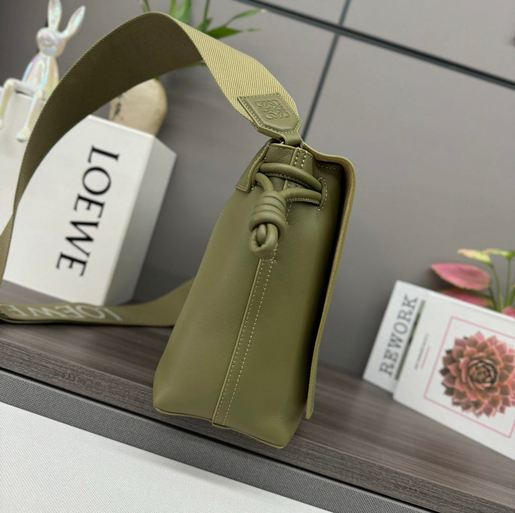 LOEWE FLAMENCO SATCHEL 34 IN ARMY GREEN SHINY SUPPLE CALFSKIN