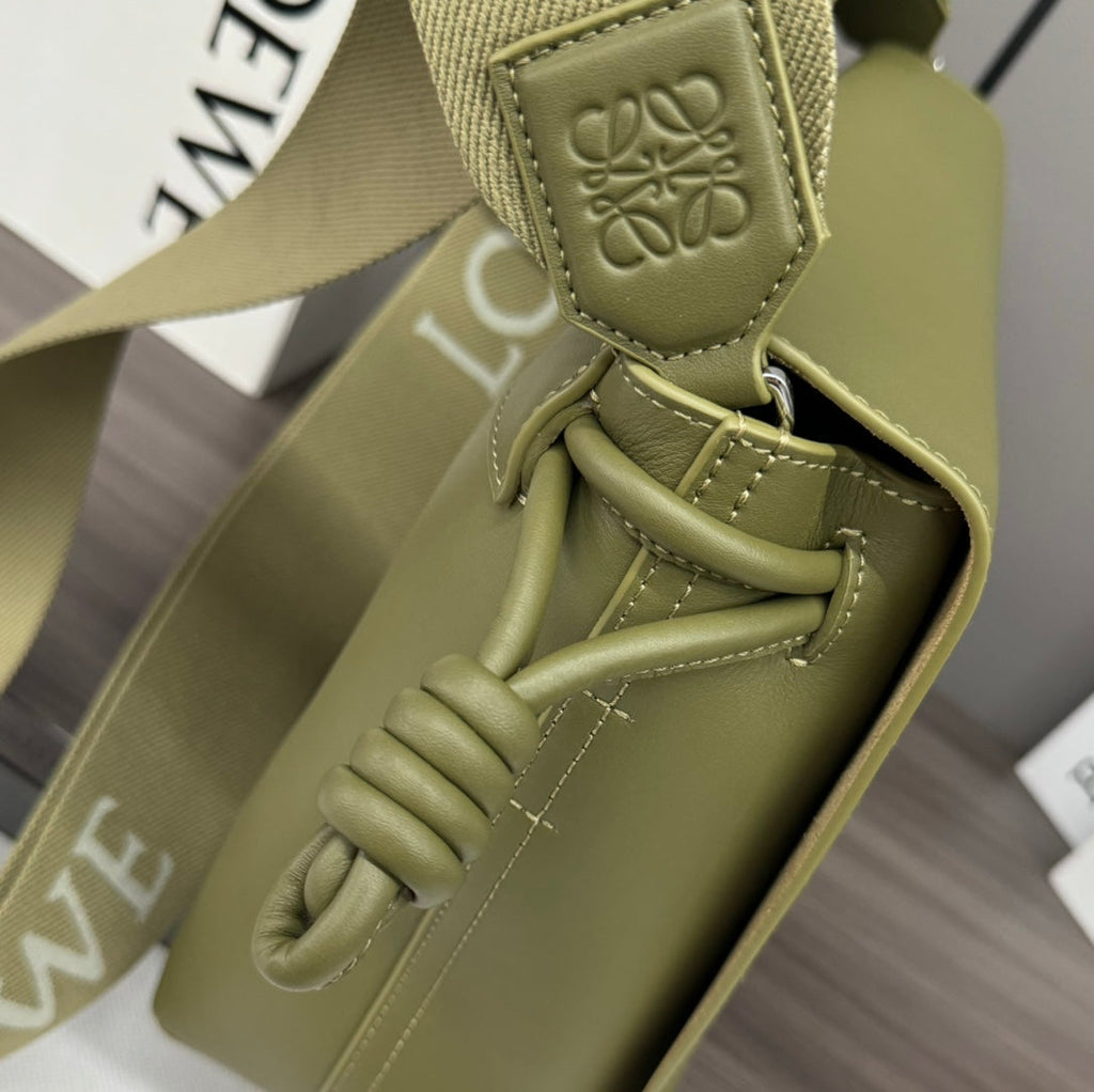 LOEWE FLAMENCO SATCHEL 34 IN ARMY GREEN SHINY SUPPLE CALFSKIN
