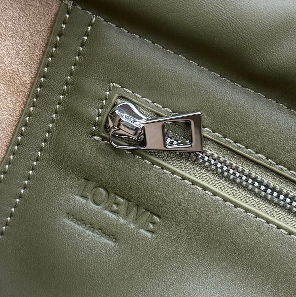 LOEWE FLAMENCO SATCHEL 34 IN ARMY GREEN SHINY SUPPLE CALFSKIN
