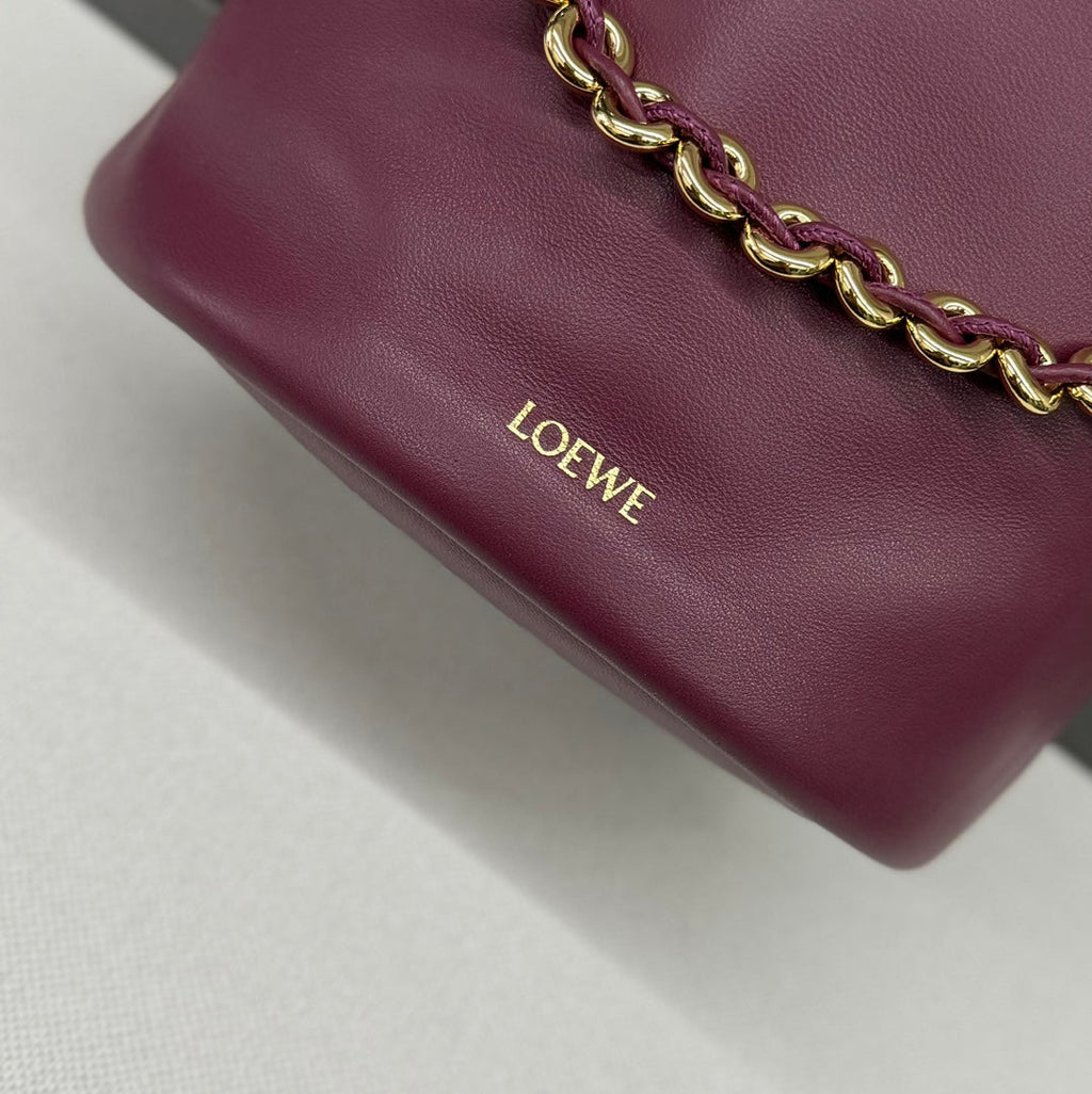 LOEWE LOE 32 FLAMENCO PURSE BUCKET IN PLUM PURPLE LAMBSKIN