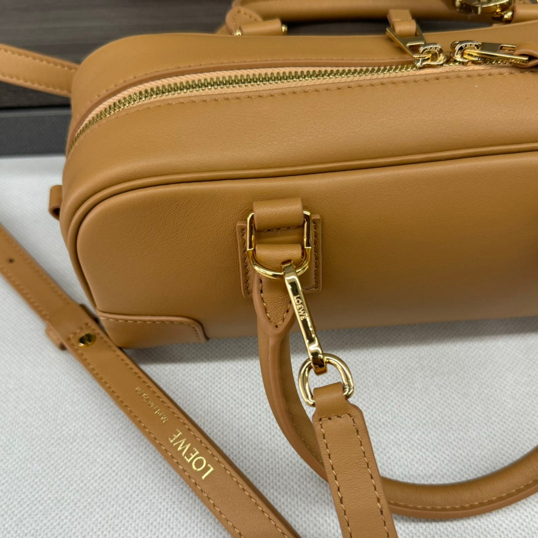 LOEWE AMAZONA 23 CROPPED BAG IN PEANUT BROWN SOFT GRAINED CALFSKIN