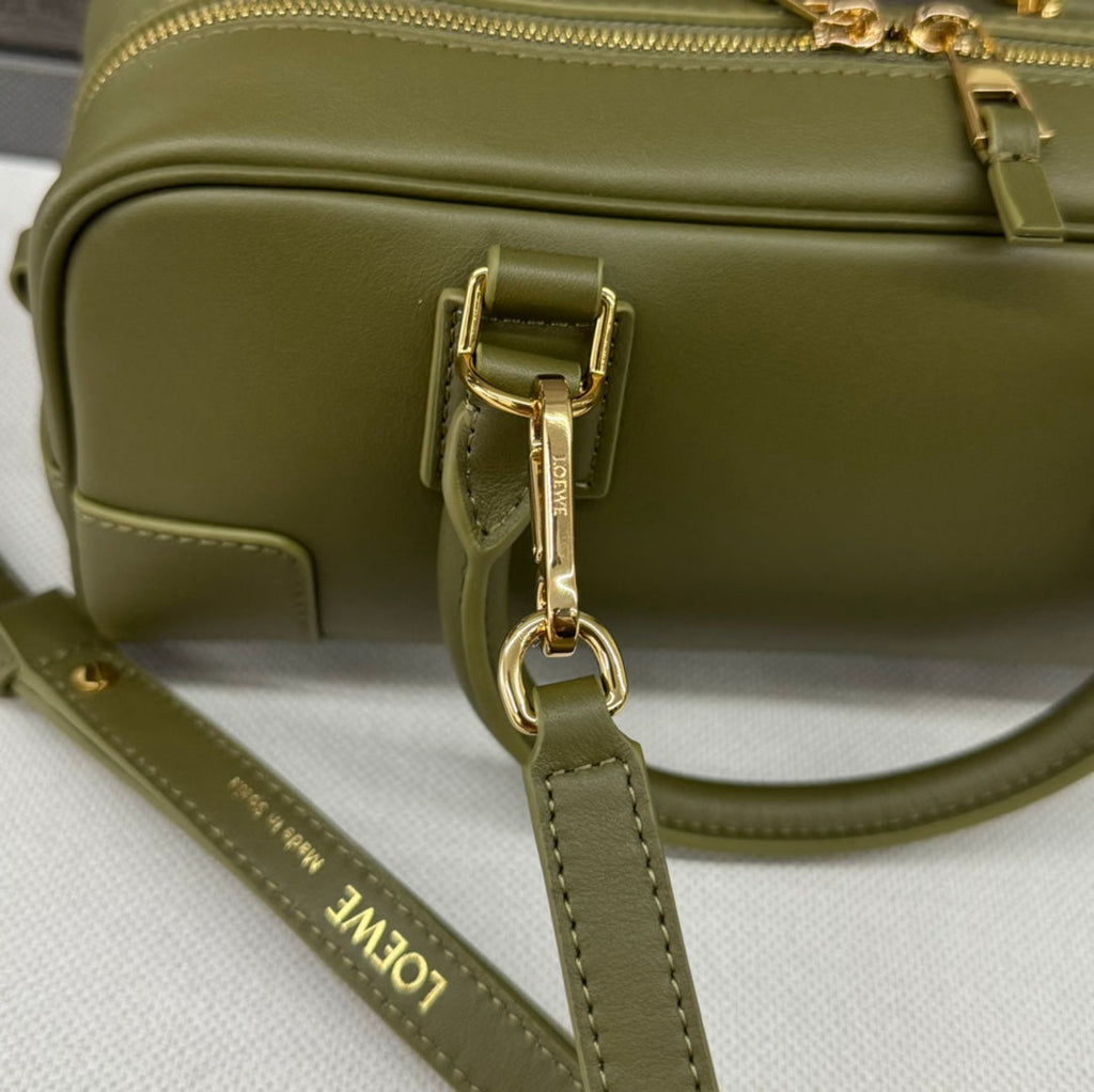 LOEWE AMAZONA 23 CROPPED BAG IN OLIVE GREEN SOFT GRAINED CALFSKIN