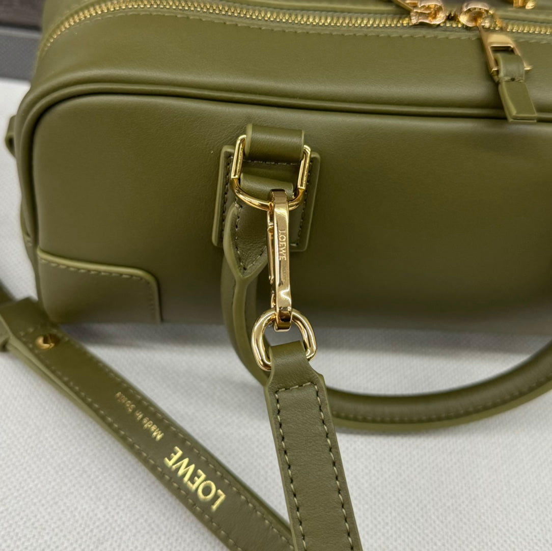 LOEWE AMAZONA 23 CROPPED BAG IN OLIVE GREEN SOFT GRAINED CALFSKIN