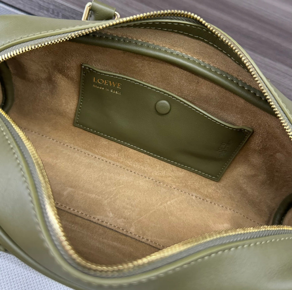 LOEWE AMAZONA 23 CROPPED BAG IN OLIVE GREEN SOFT GRAINED CALFSKIN