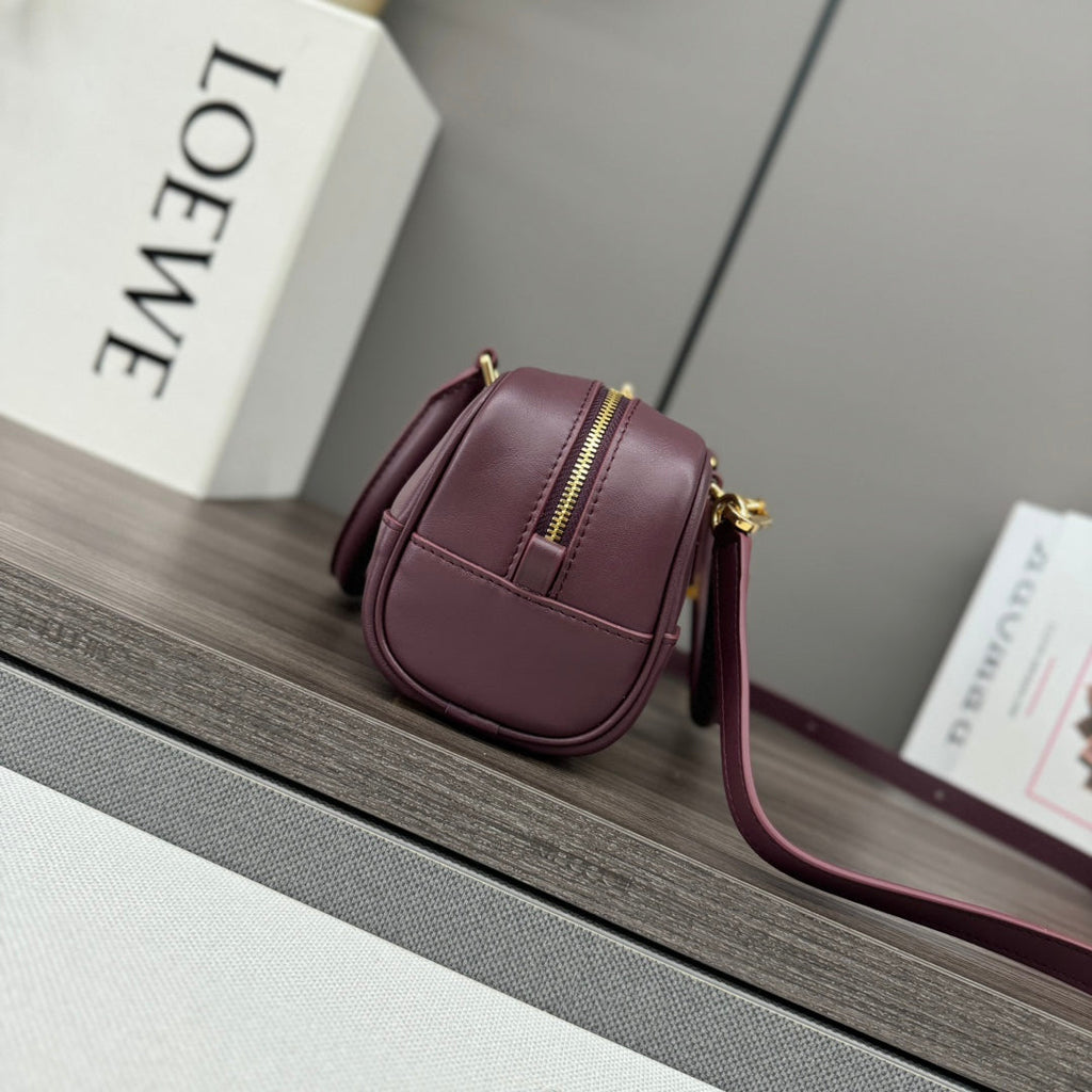 LOEWE AMAZONA 23 CROPPED BAG IN SANGRIA PURPLE SOFT GRAINED CALFSKIN