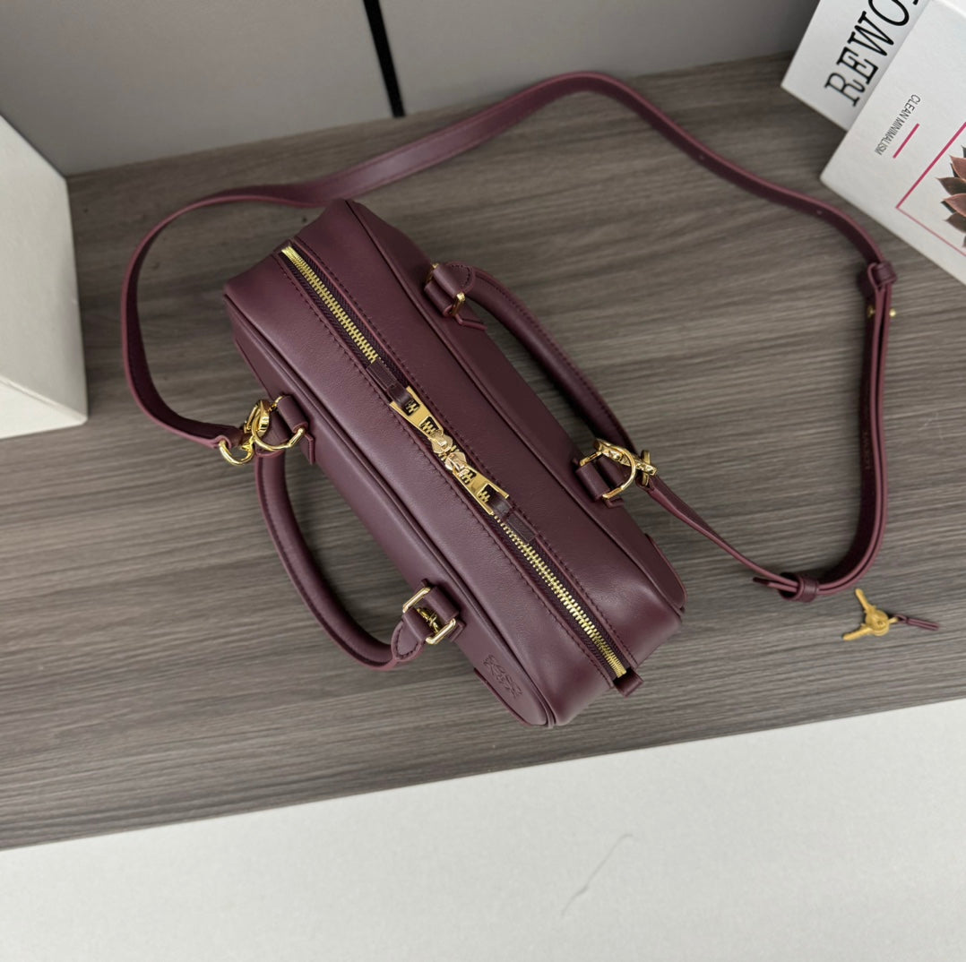 LOEWE AMAZONA 23 CROPPED BAG IN SANGRIA PURPLE SOFT GRAINED CALFSKIN