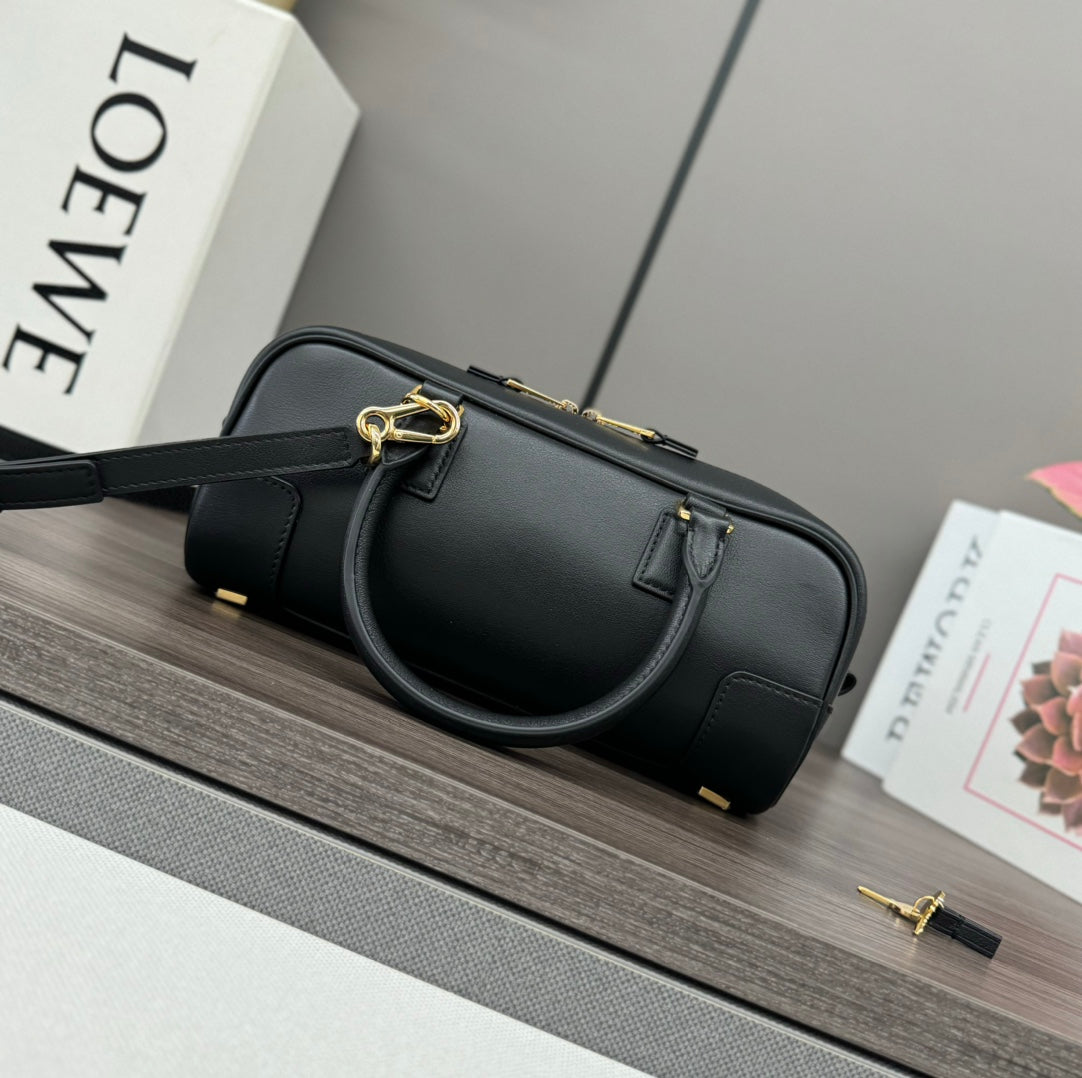 LOEWE AMAZONA 23 CROPPED BAG IN BLACK SOFT GRAINED CALFSKIN