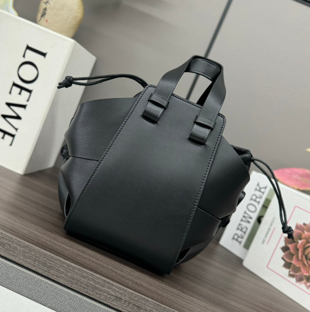 LOEWE LOE 27 HAMMOCK COMPACT BAG IN BLACK CALFSKIN