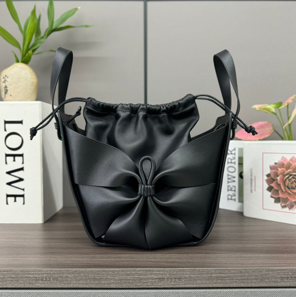 LOEWE LOE 27 HAMMOCK COMPACT BAG IN BLACK CALFSKIN