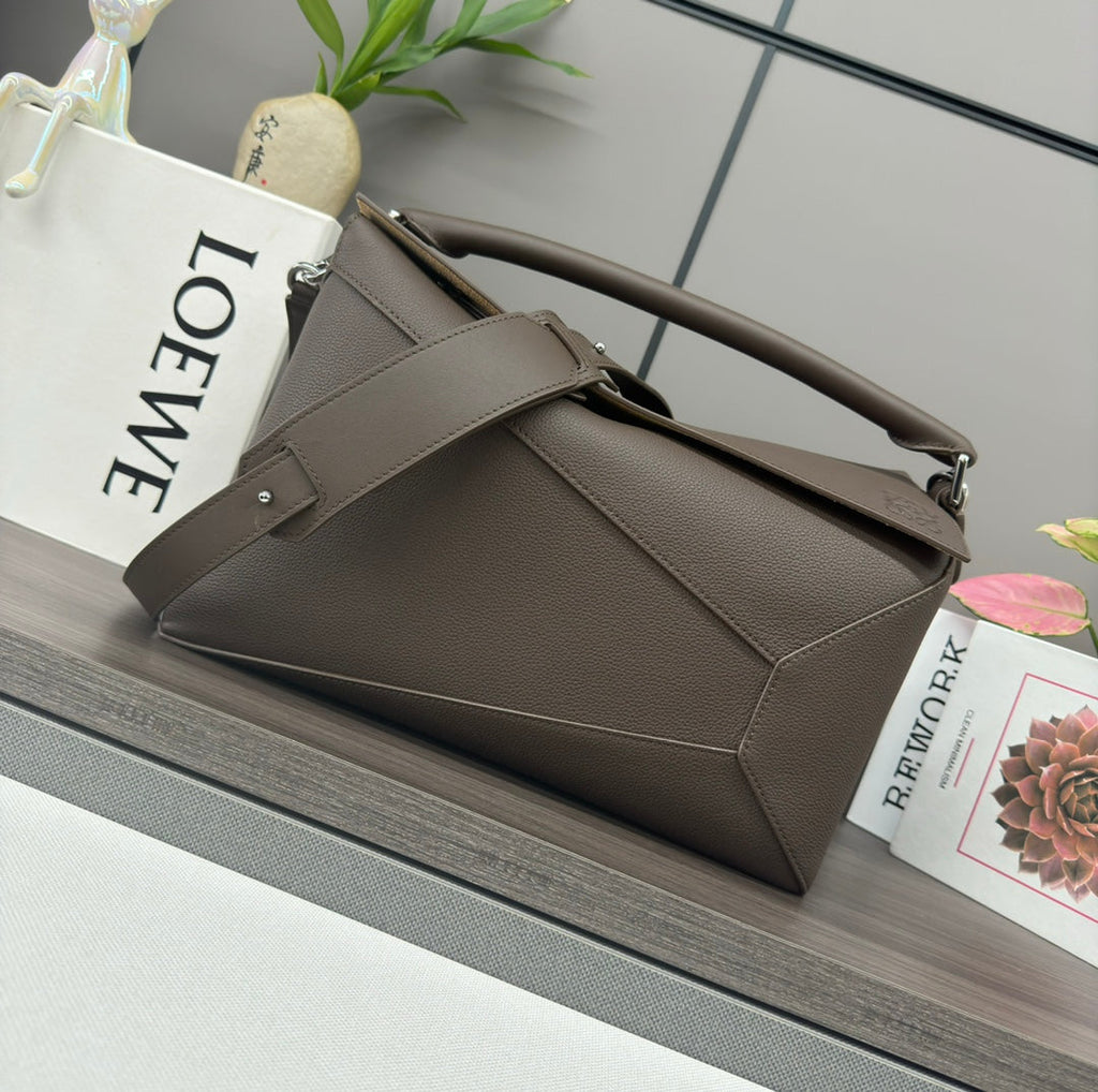 LOEWE LOE PUZZLE 33 BAG IN WENGE BROWN CALFSKIN