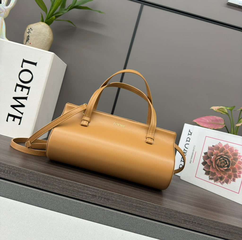 LOEWE CYLINDER BAG 25 IN PEANUT BROWN CALFSKIN