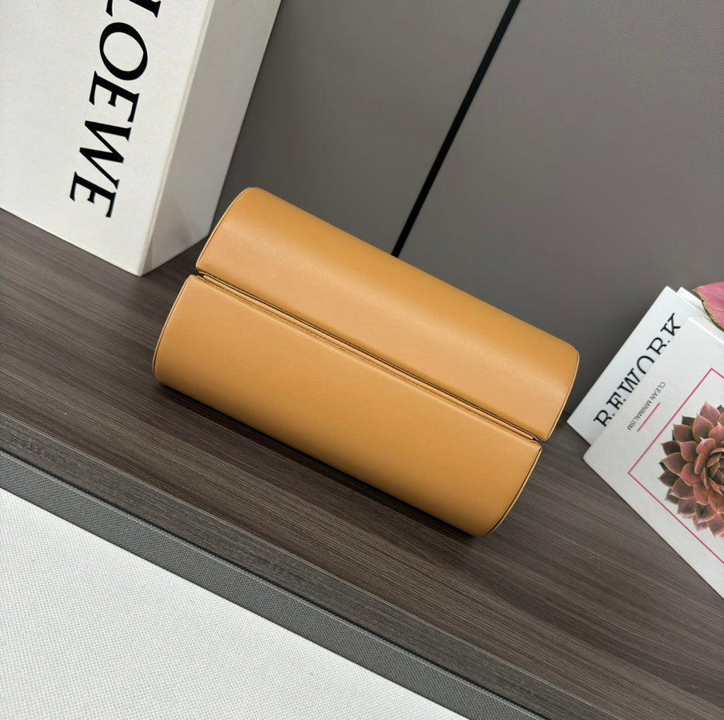 LOEWE CYLINDER BAG 25 IN PEANUT BROWN CALFSKIN