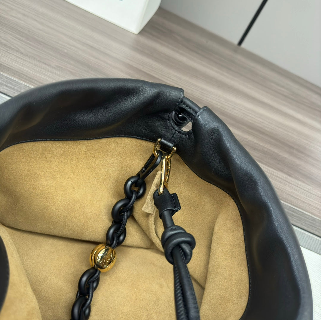 LOEWE LOE LARGE 41 FLAMENCO PURSE BUCKET IN BLACK LAMBSKIN
