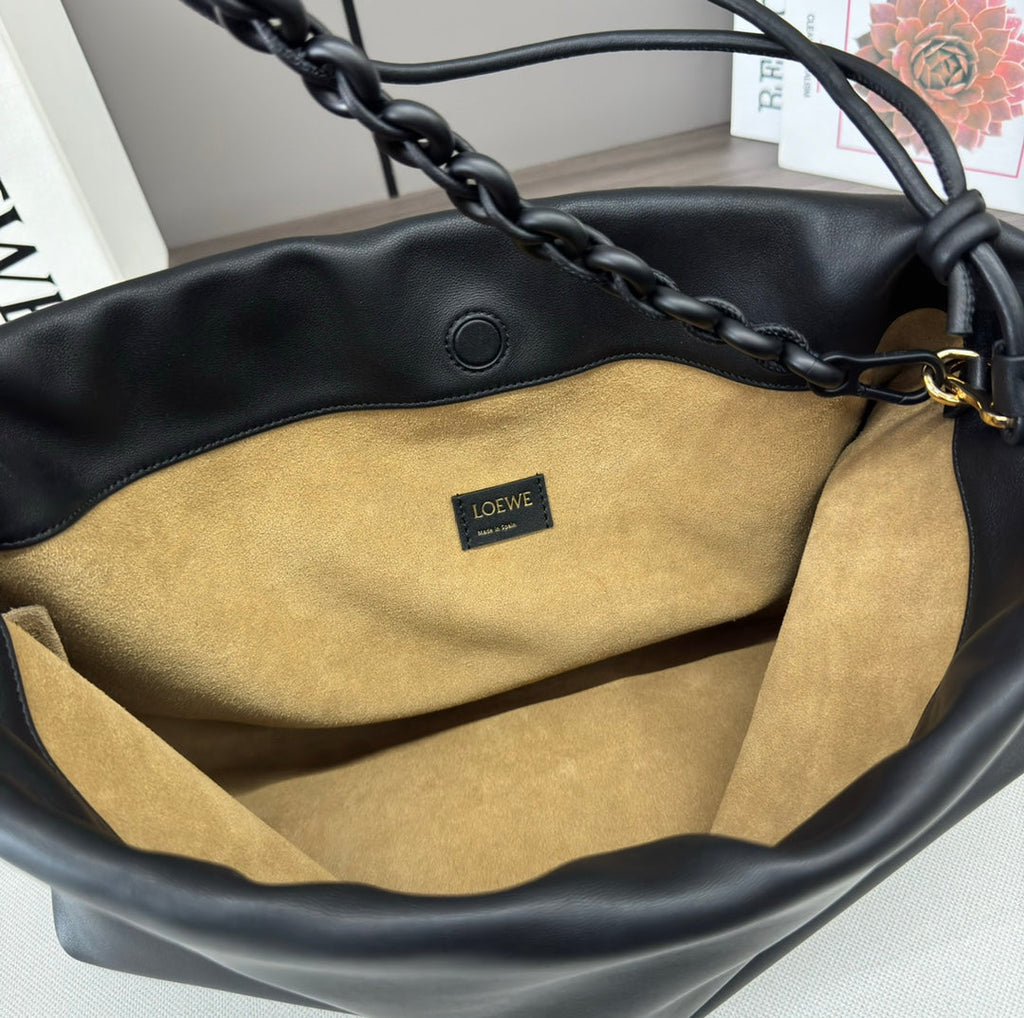 LOEWE LOE LARGE 41 FLAMENCO PURSE BUCKET IN BLACK LAMBSKIN