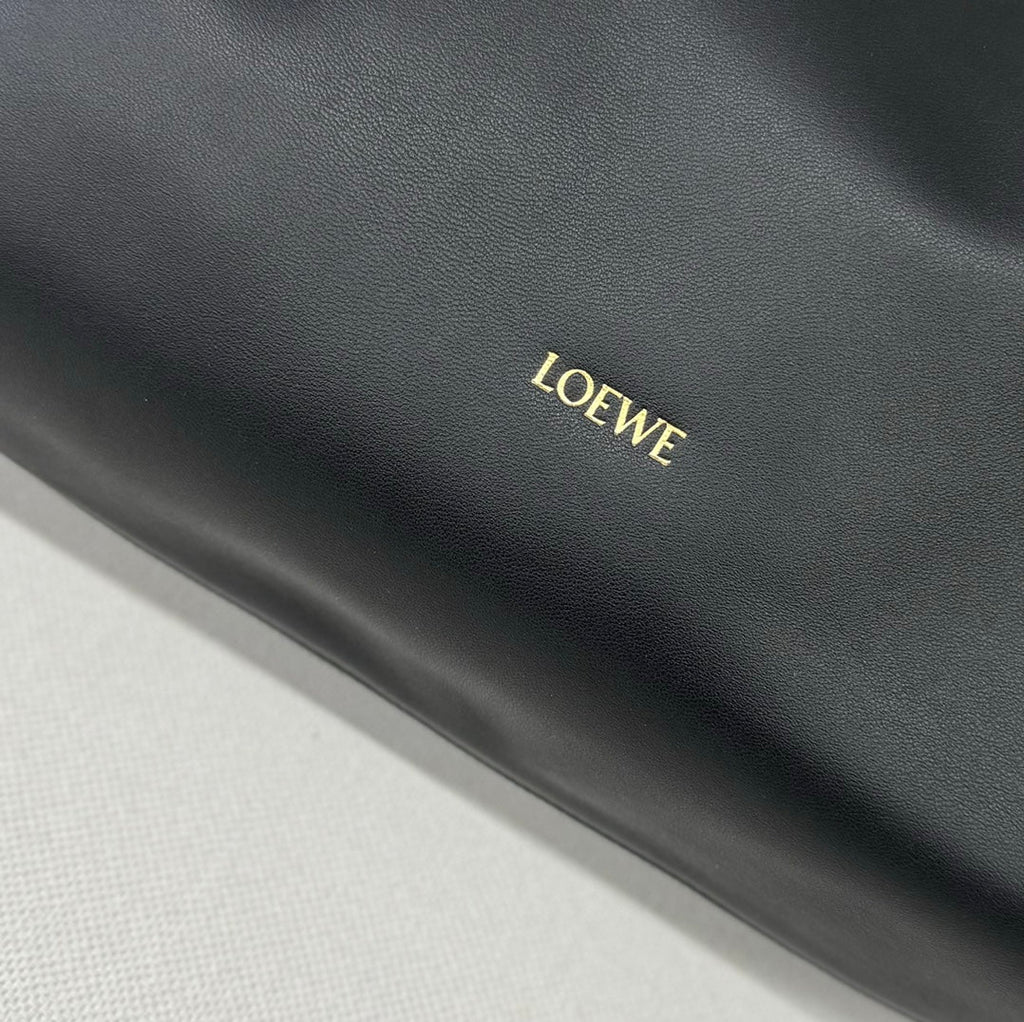 LOEWE LOE LARGE 41 FLAMENCO PURSE BUCKET IN BLACK LAMBSKIN