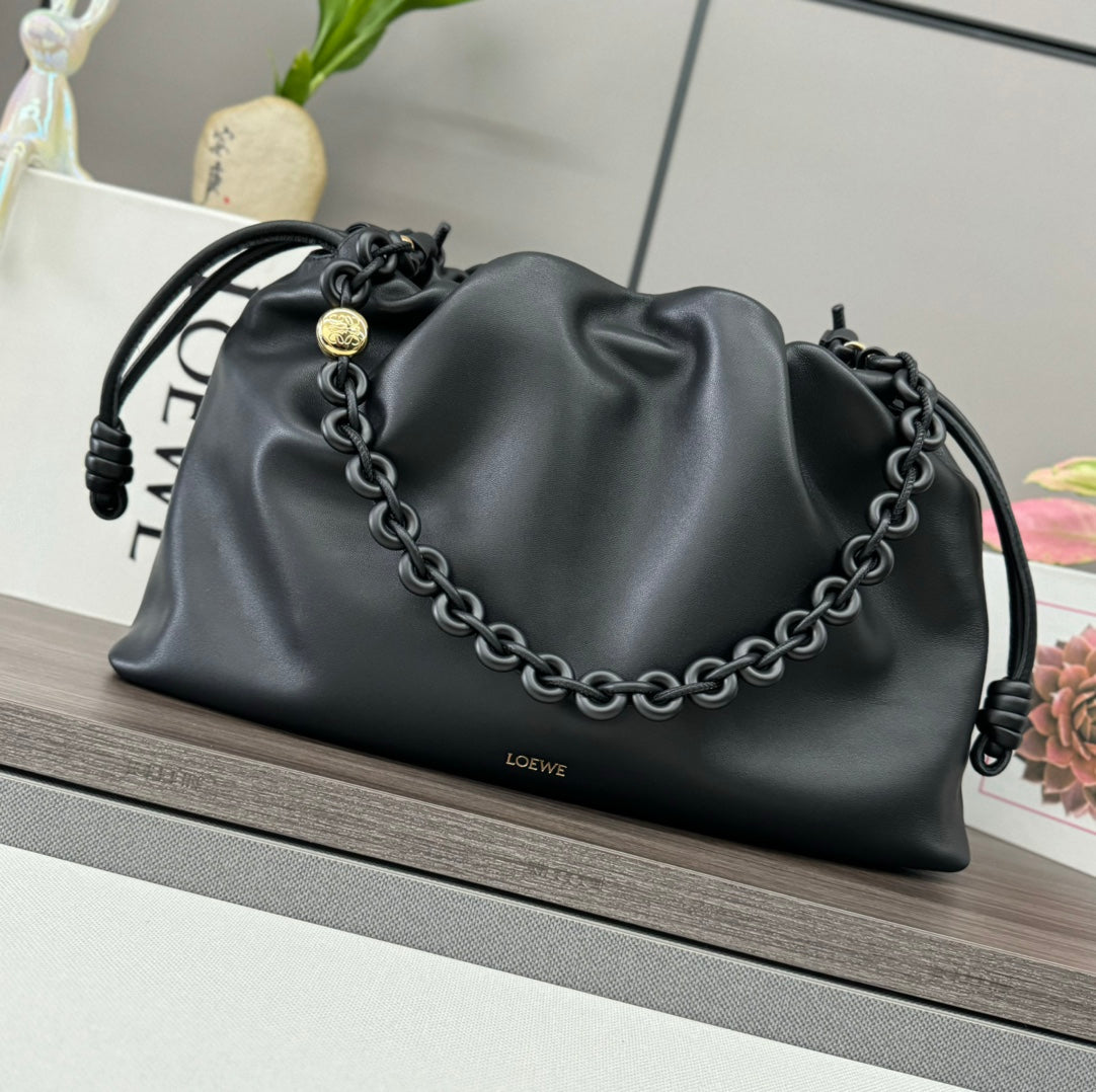 LOEWE LOE LARGE 41 FLAMENCO PURSE BUCKET IN BLACK LAMBSKIN