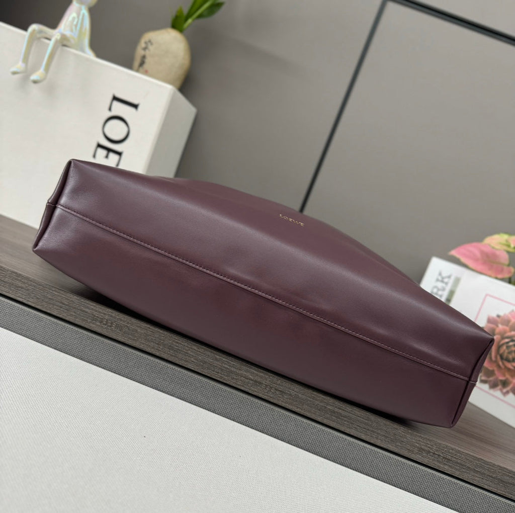 LOEWE LOE LARGE 41 FLAMENCO PURSE BUCKET IN WINE PURPLE LAMBSKIN GOLD HARDWARE