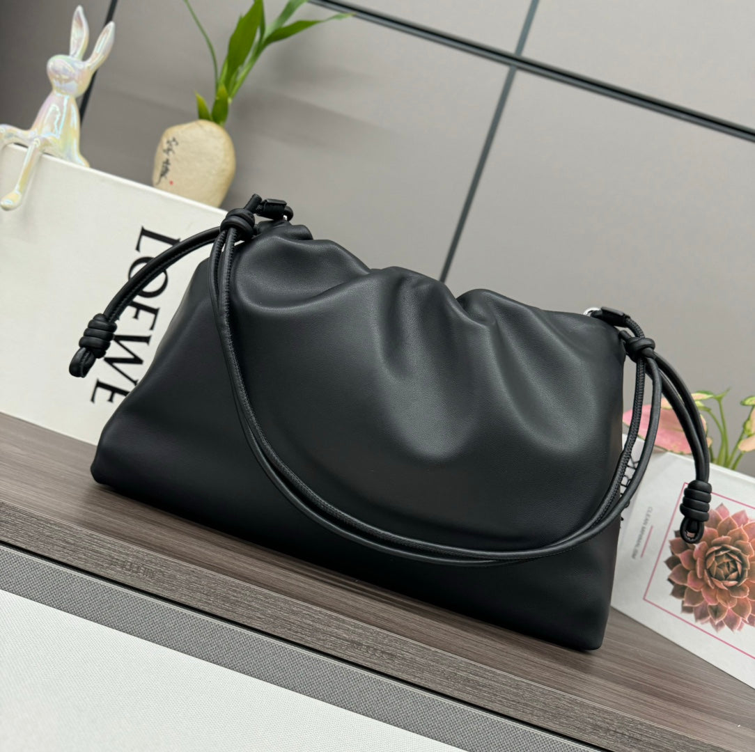 LOEWE LOE LARGE 41 FLAMENCO PURSE BUCKET IN BLACK LAMBSKIN SILVER HARDWARE