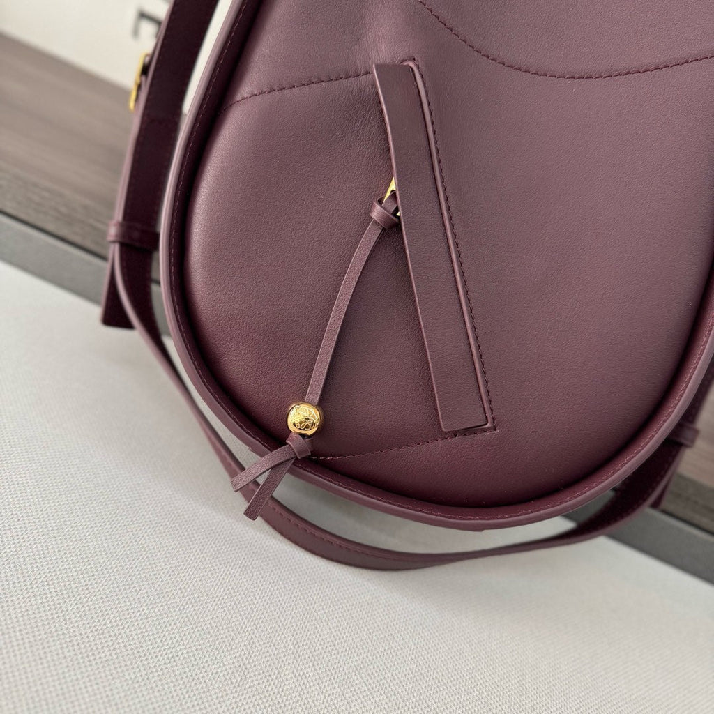 LOEWE HAMMOCK SLICE 25 BAG IN PLUM PURPLE SHINY CALFSKIN