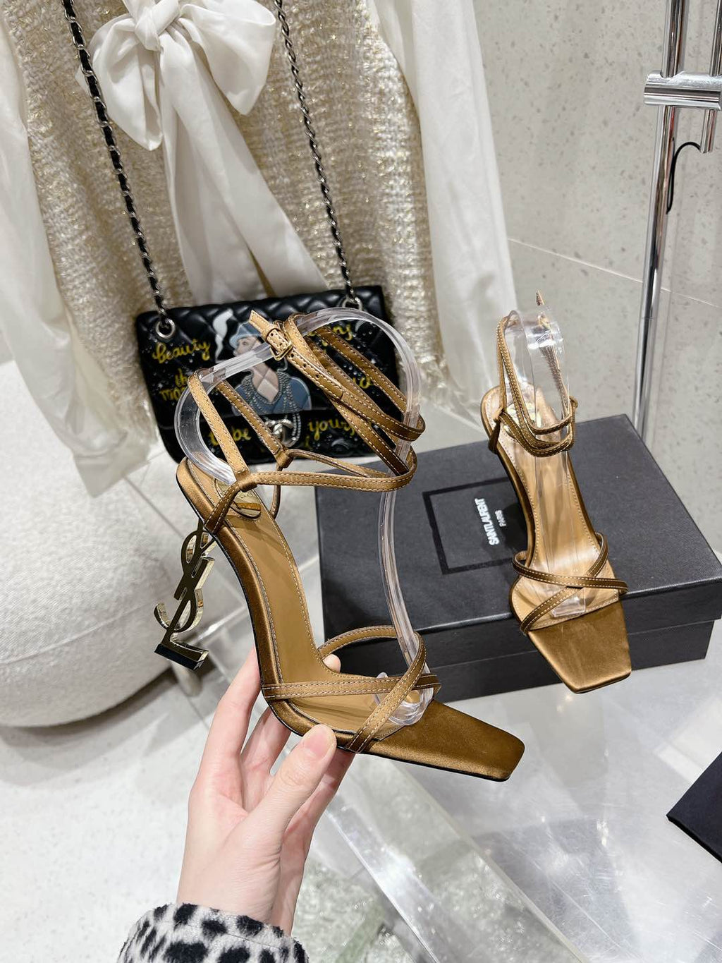 LOUIS VUITTON HIGH-HEEL 85 MM SANDAL MULE IN METALLIC GOLD SILK
