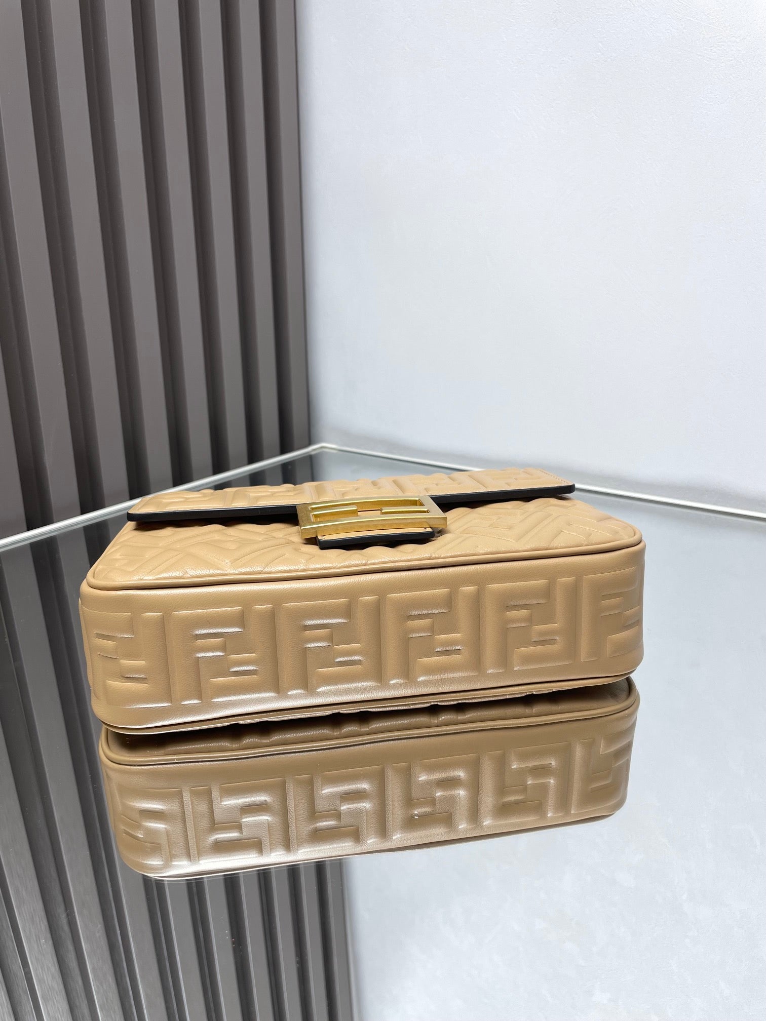 FENDI Fend Baguette 24 Bag With FF Motif Beige Leather Ghw