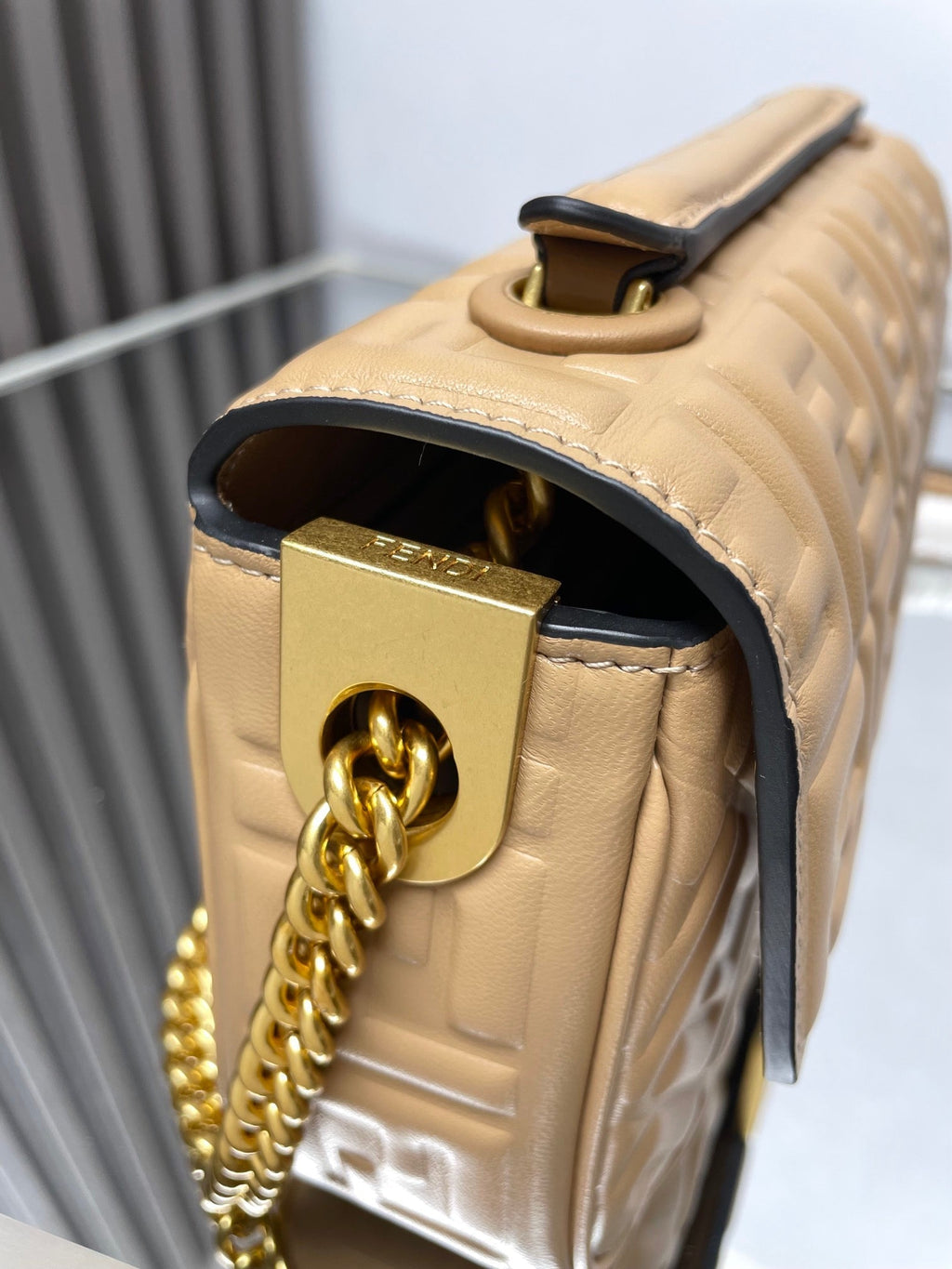 FENDI Fend Baguette 24 Bag With FF Motif Beige Leather Ghw