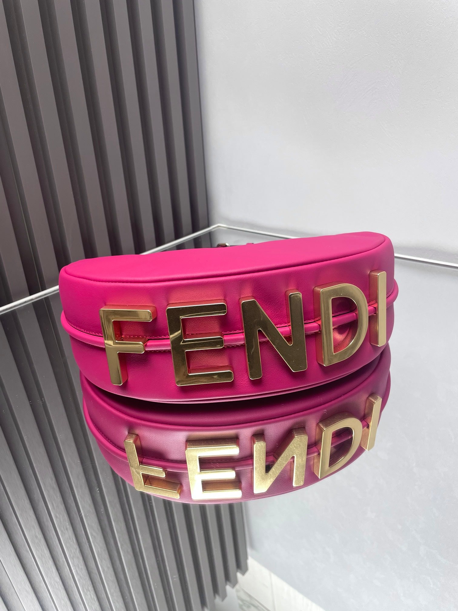 FENDI FENDIGRAPHY MEDIUM 29 IN BRIGHT PINK SMOOTH LAMBSKIN GOLD HARDWARE