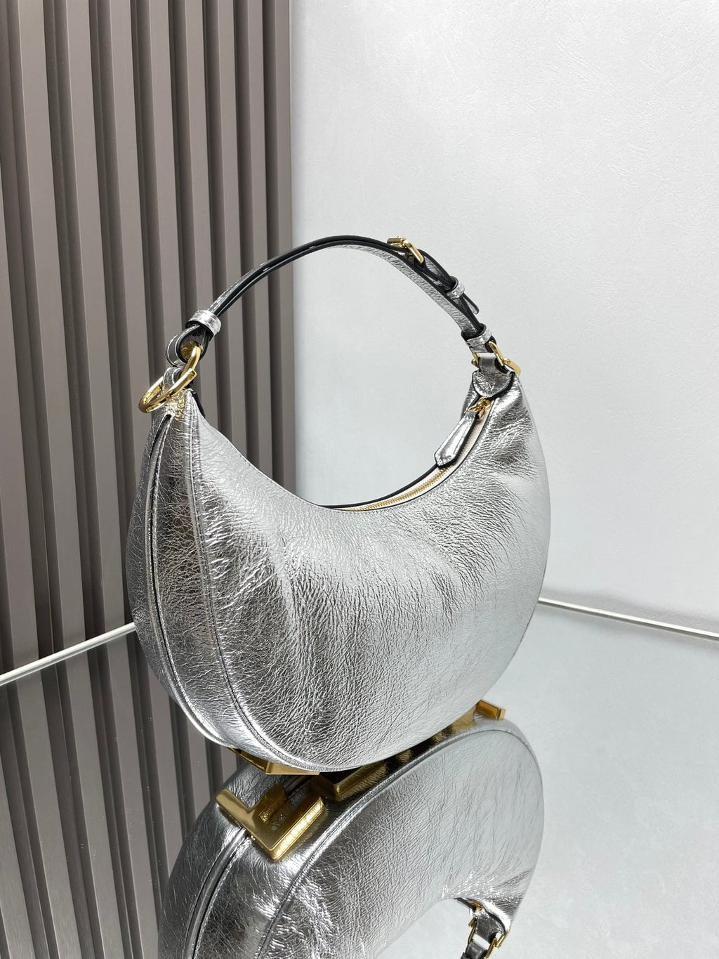 FENDI FENDIGRAPHY MEDIUM 29 IN SILVER METALLIC SMOOTH LAMBSKIN GOLD HARDWARE