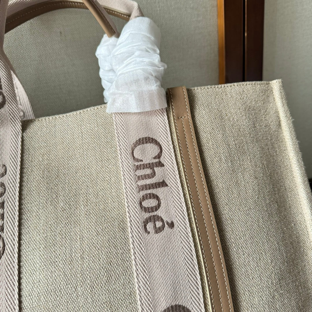 CHLOE LAGRE WOODY TOTE BAG 45 IN BEIGE LINEN CANVAS LIGHT PINK WEBBING LOGO EMBROIDERY