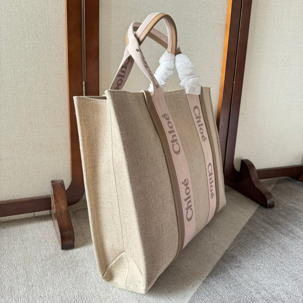 CHLOE LAGRE WOODY TOTE BAG 45 IN BEIGE LINEN CANVAS LIGHT PINK WEBBING LOGO EMBROIDERY