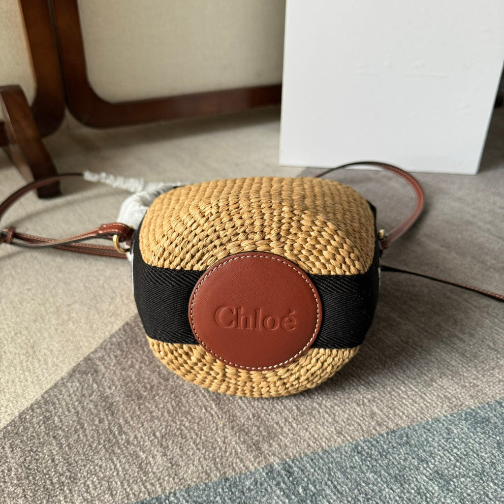CHLOE SMALL WOODY BASKET 17 IN NATURAL FIBERS BLACK WEBBING BROWN CALFSKIN