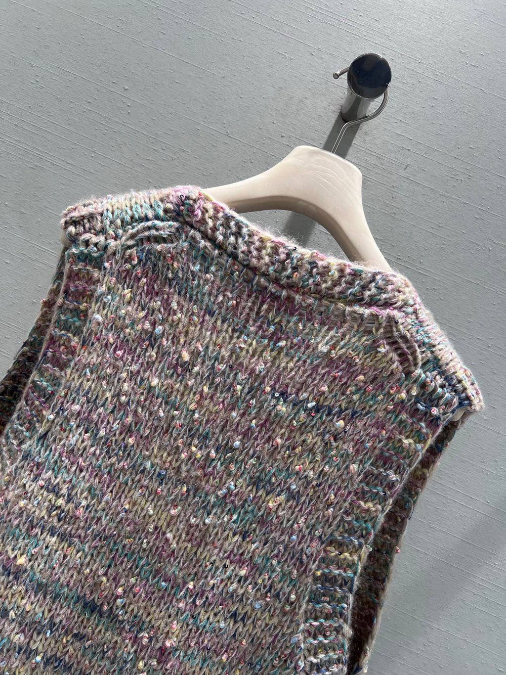 CHANEL 25S WOOL VEST 298